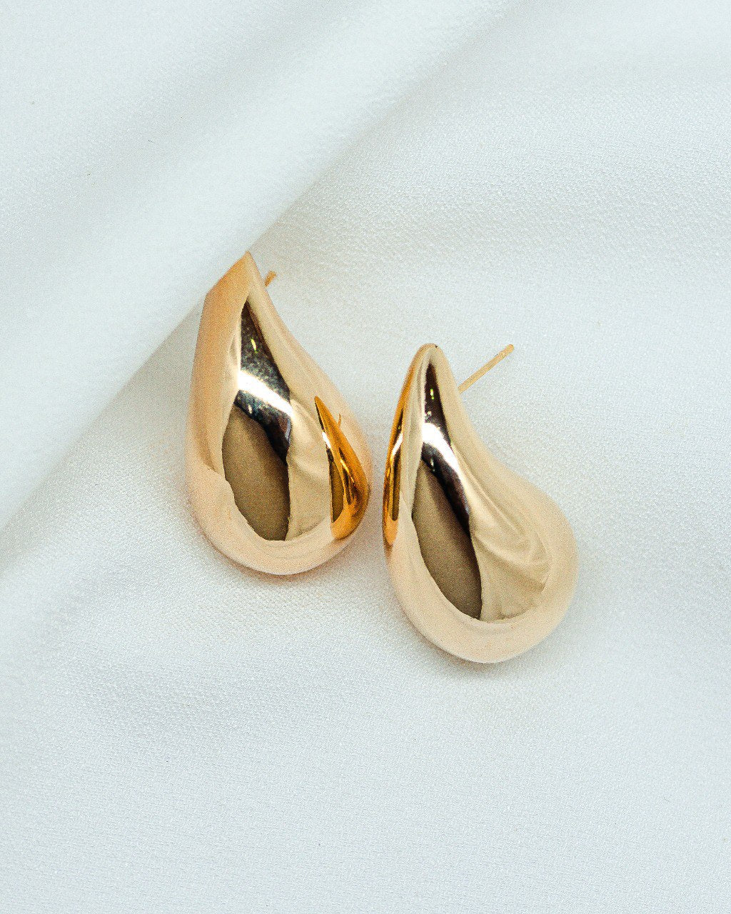 Golden Aura – 18K Gold-Plated Jewelry