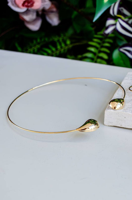 Open Ring Choker with Two Drop Ends