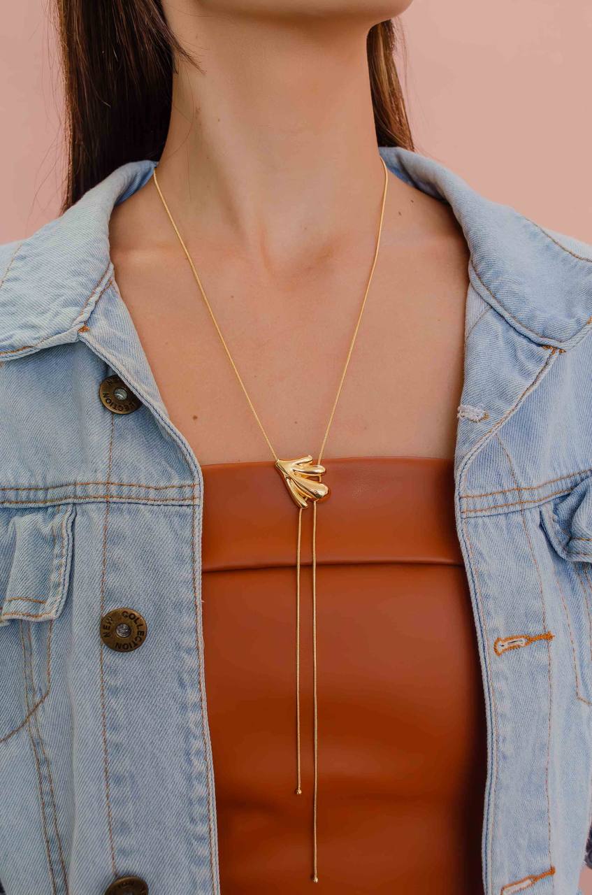 Gold Organic Shell Set Necklace & Stud Earrings