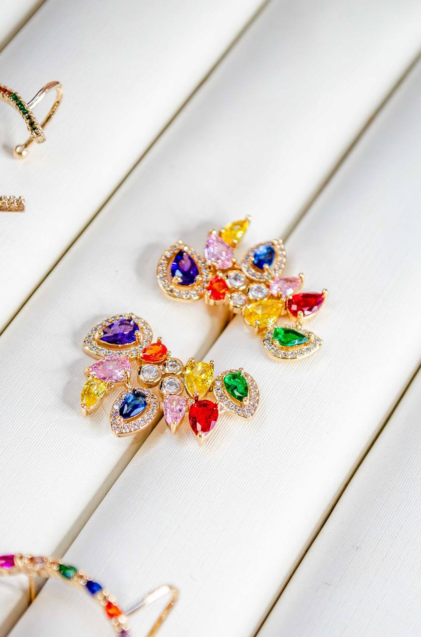Ear Cuff with Flowers and Stones
